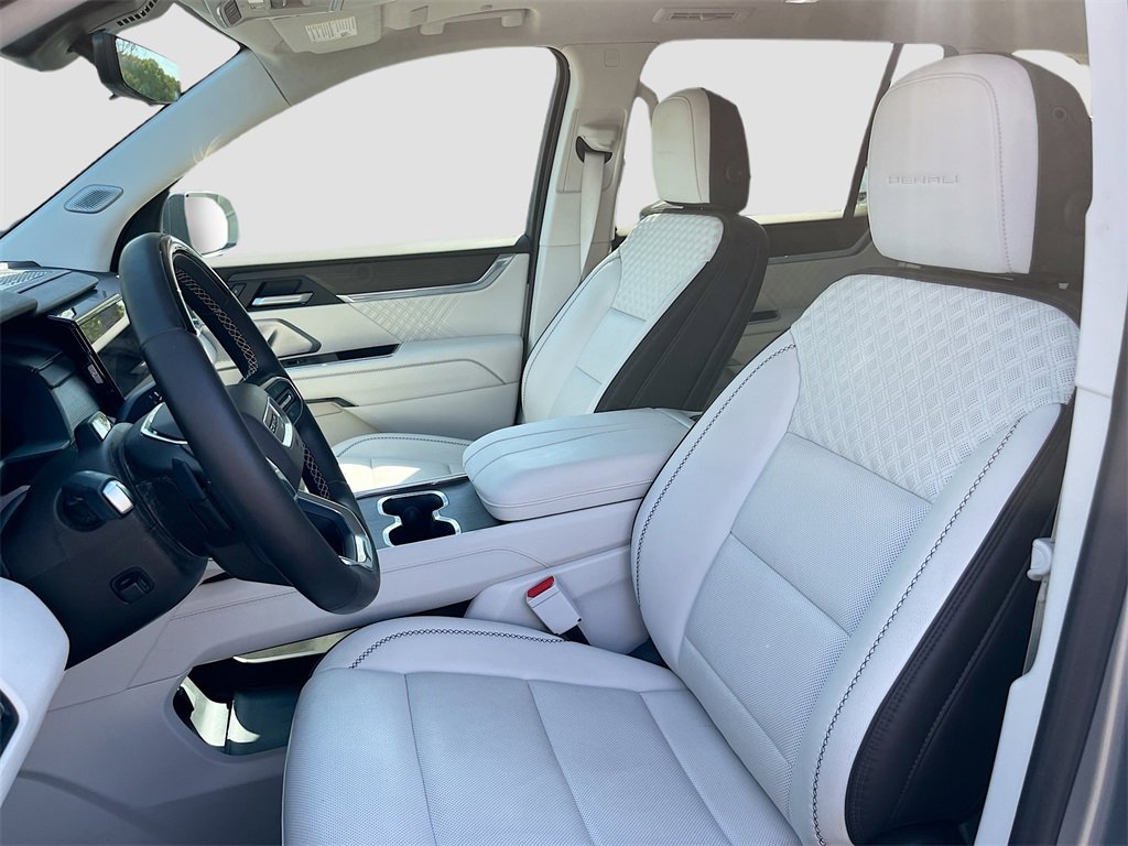 Used 2024 GMC Acadia Denali w/ Super Cruise Package image 21