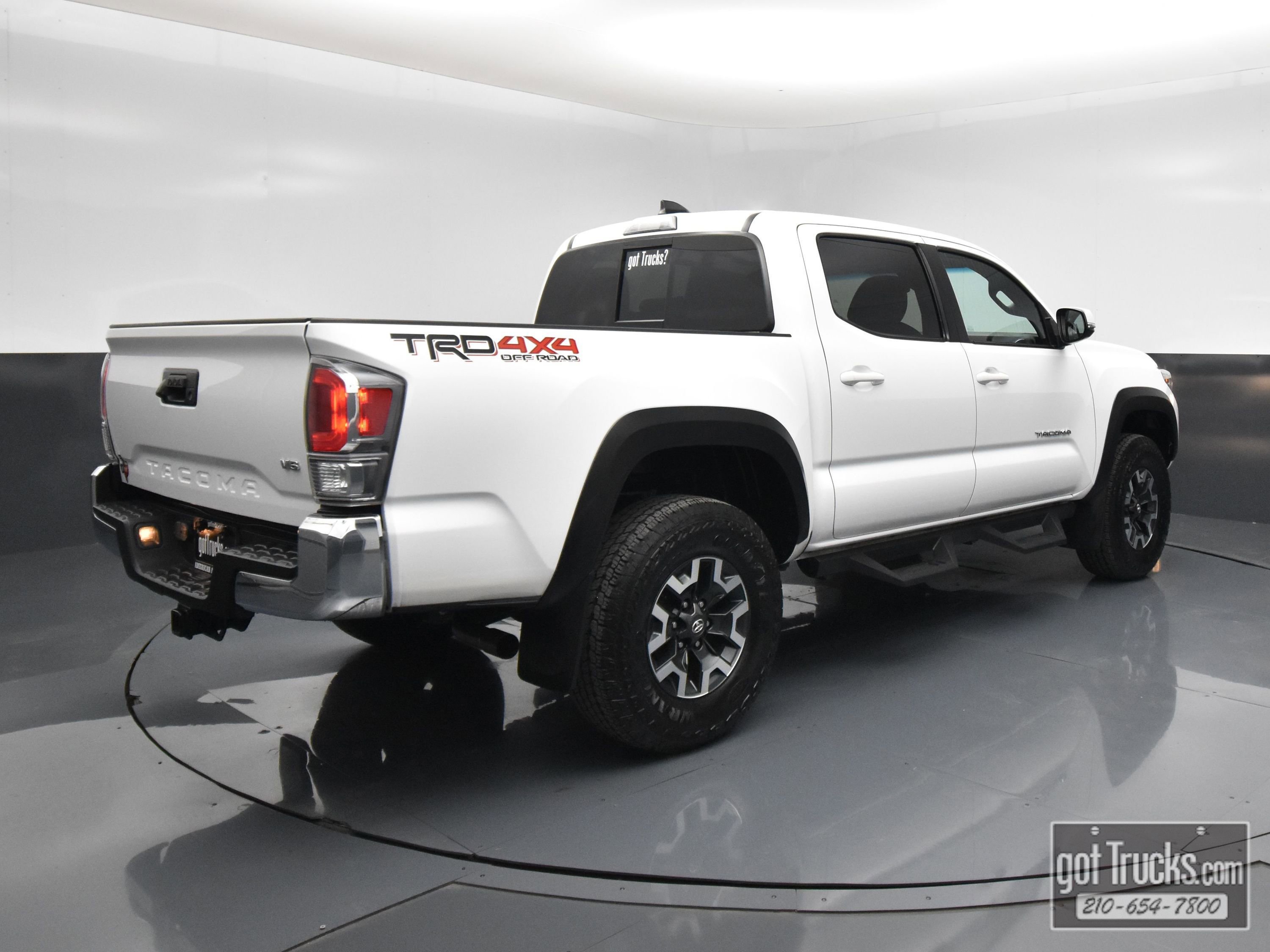 Used 2022 Toyota Tacoma TRD Off-Road AWD/4WD image 48