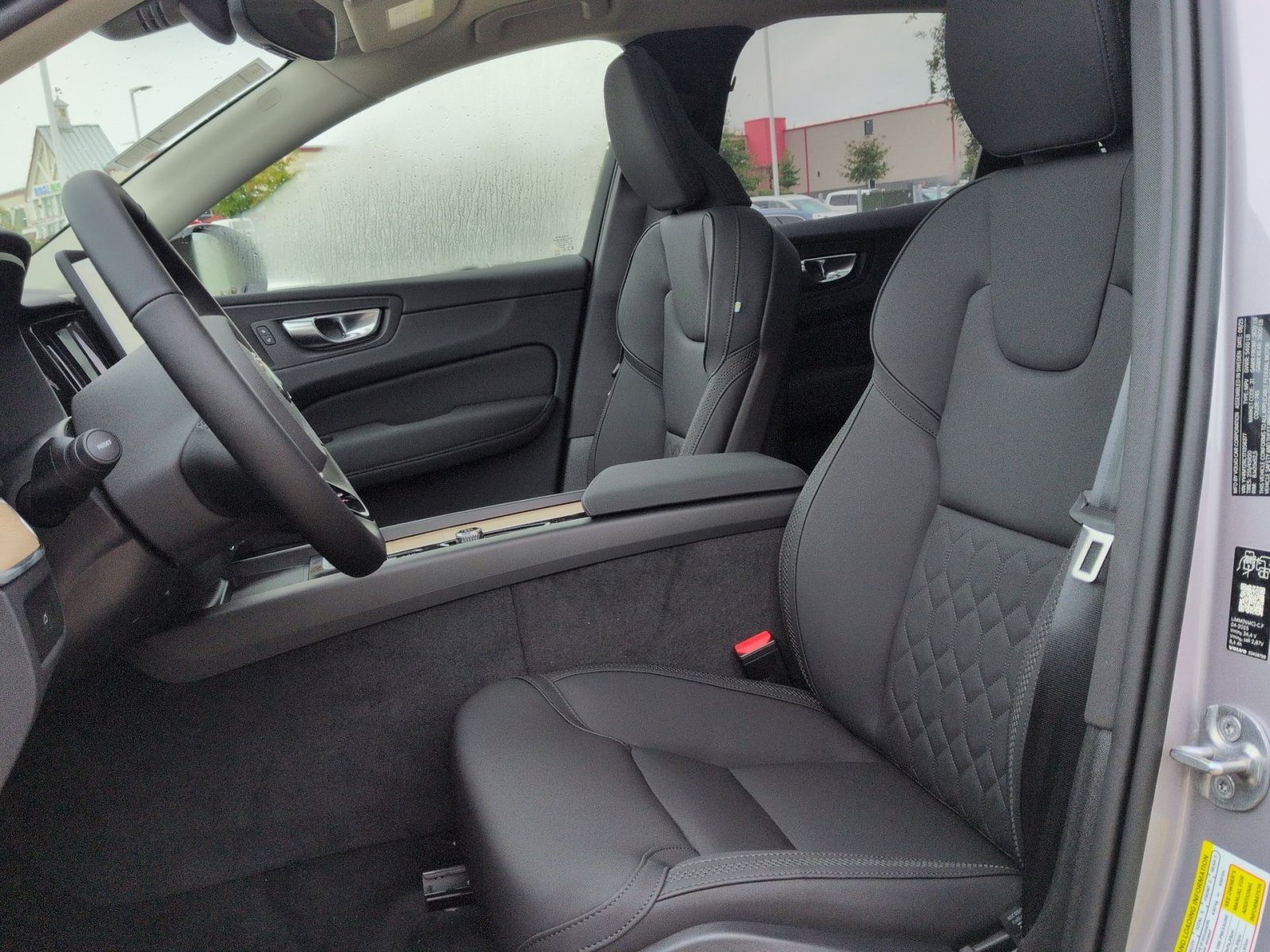 New 2026 Volvo XC60 B5 Plus w/ Protection Package Premier AWD/4WD image 21