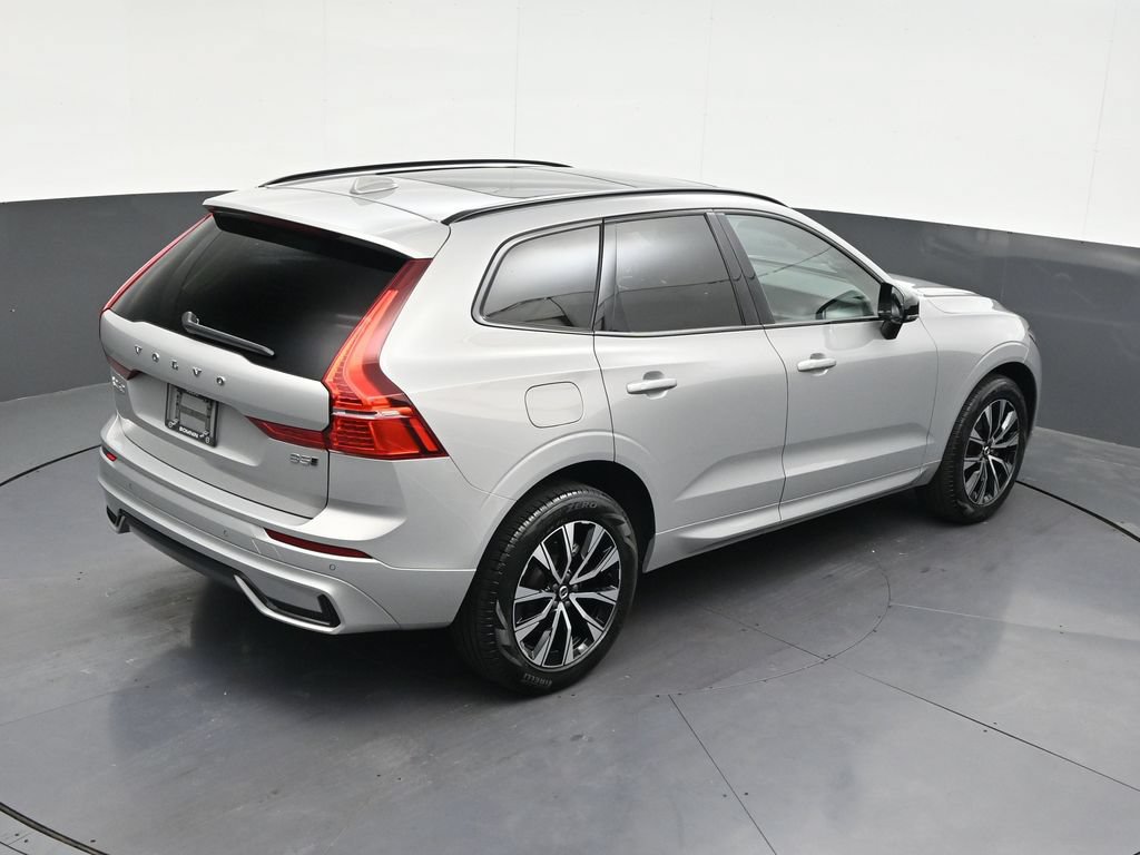 Certified 2024 Volvo XC60 B5 Core AWD/4WD image 23
