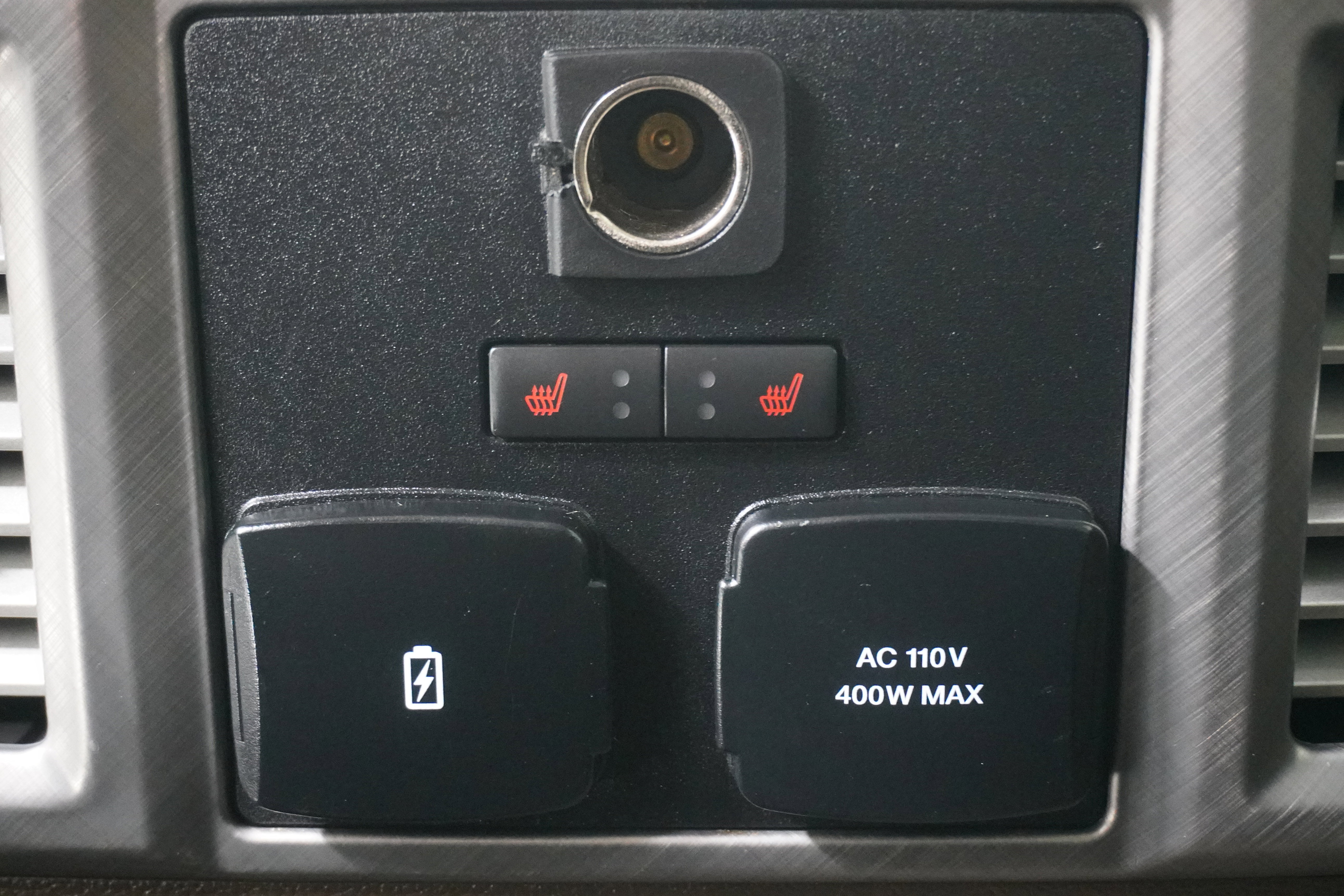 Used 2019 Ford F150 Limited w/ Trailer Tow Package image 12