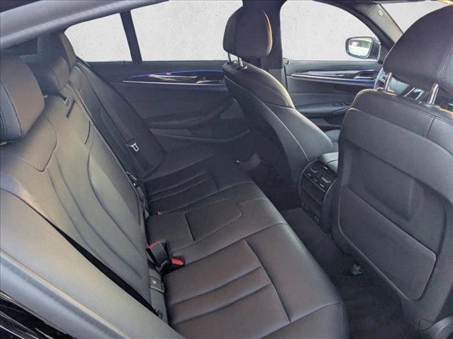 Used 2020 BMW 530e image 21