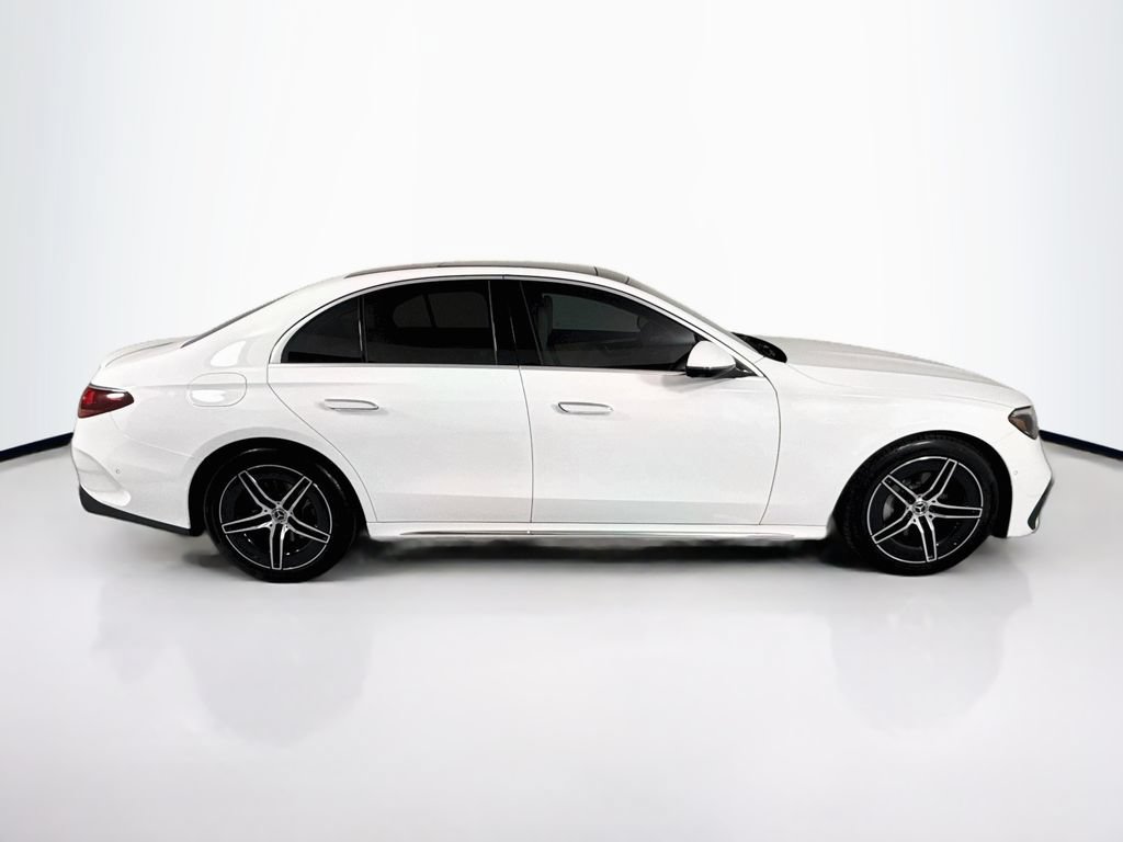 Used 2025 Mercedes-Benz E 350 Sedan image 4