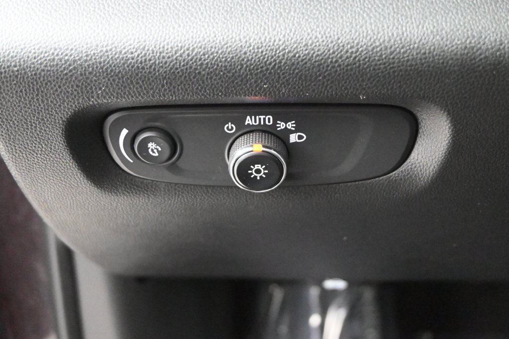 Used 2023 Chevrolet Traverse High Country w/ LPO, Floor Liner Package AWD/4WD image 24