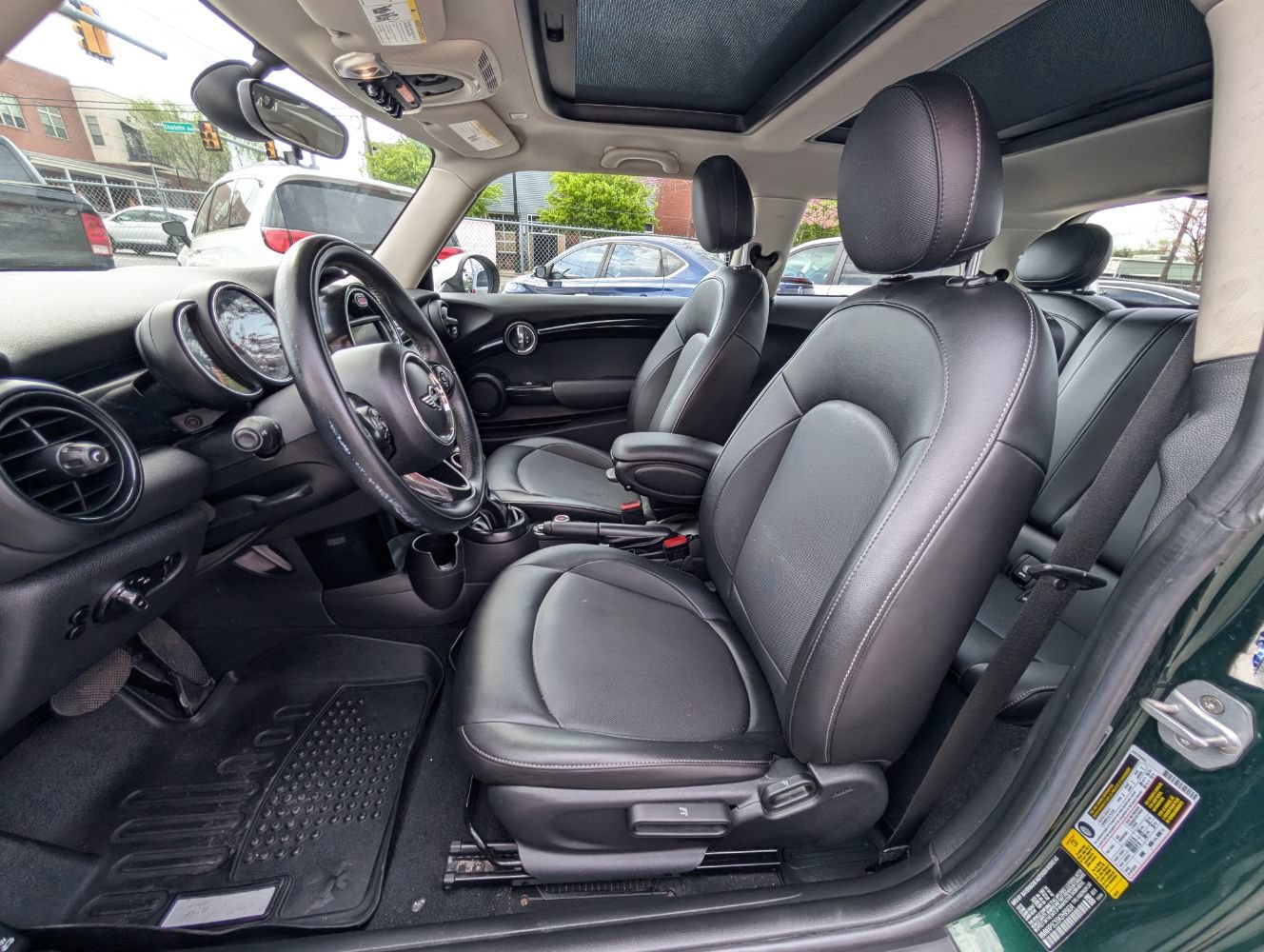 Used 2019 MINI Cooper 2-Door Hardtop w/ Signature Upholstery Package FWD image 14