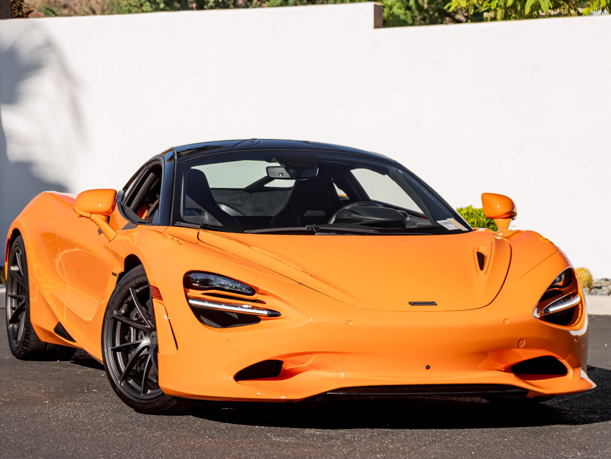Used 2025 McLaren 750S RWD image 5