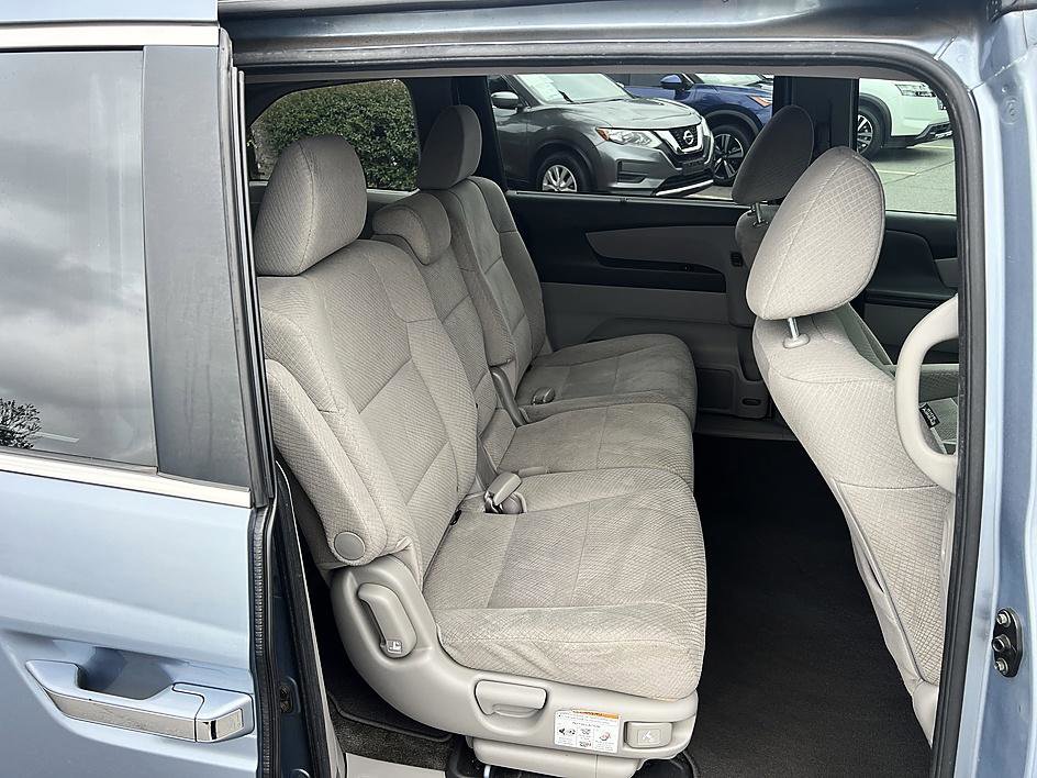 Used 2014 Honda Odyssey EX image 16
