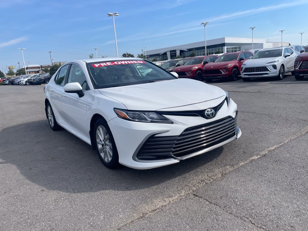 Used 2021 Toyota Camry LE AWD/4WD image 3