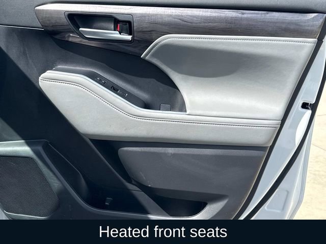 Used 2023 Toyota Highlander Limited image 20