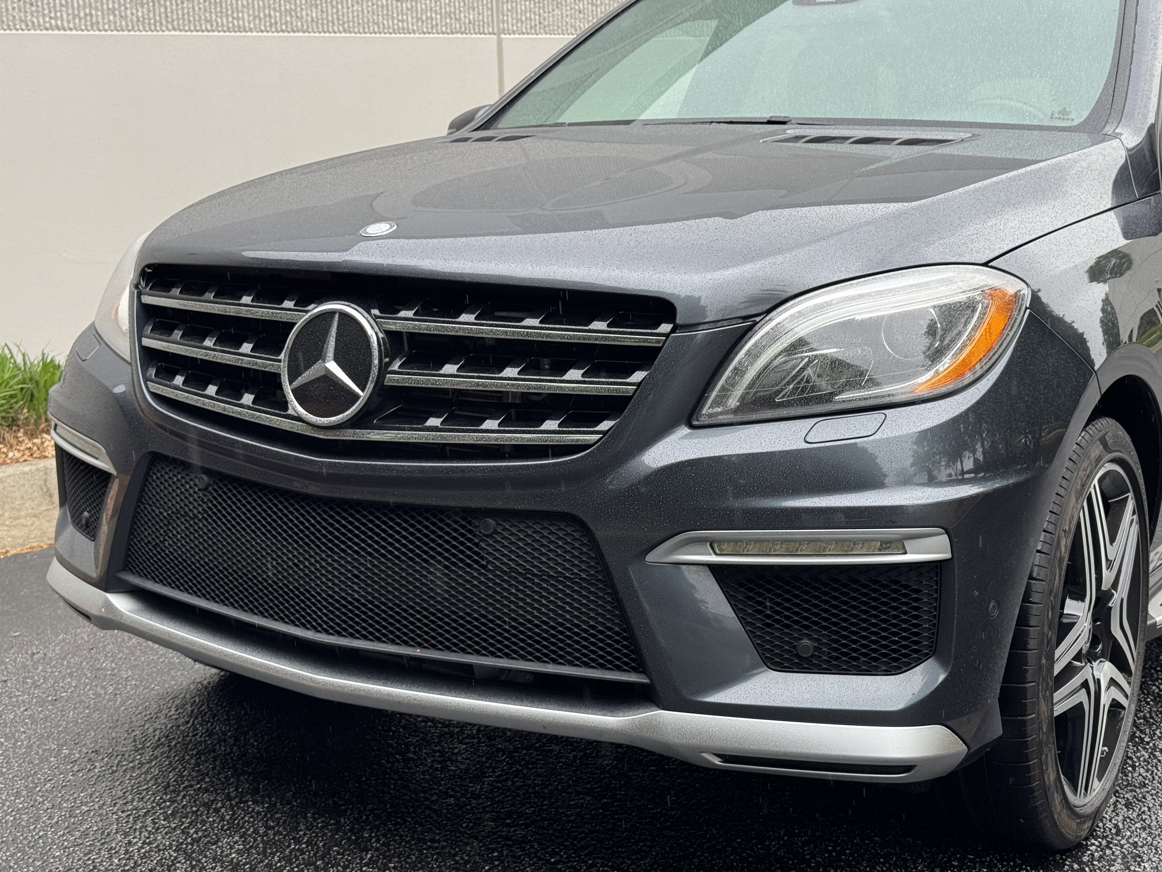 Used 2012 Mercedes-Benz ML 63 AMG 4MATIC image 3