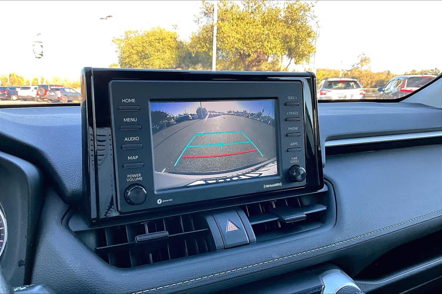 Used 2022 Toyota RAV4 XLE AWD/4WD image 26