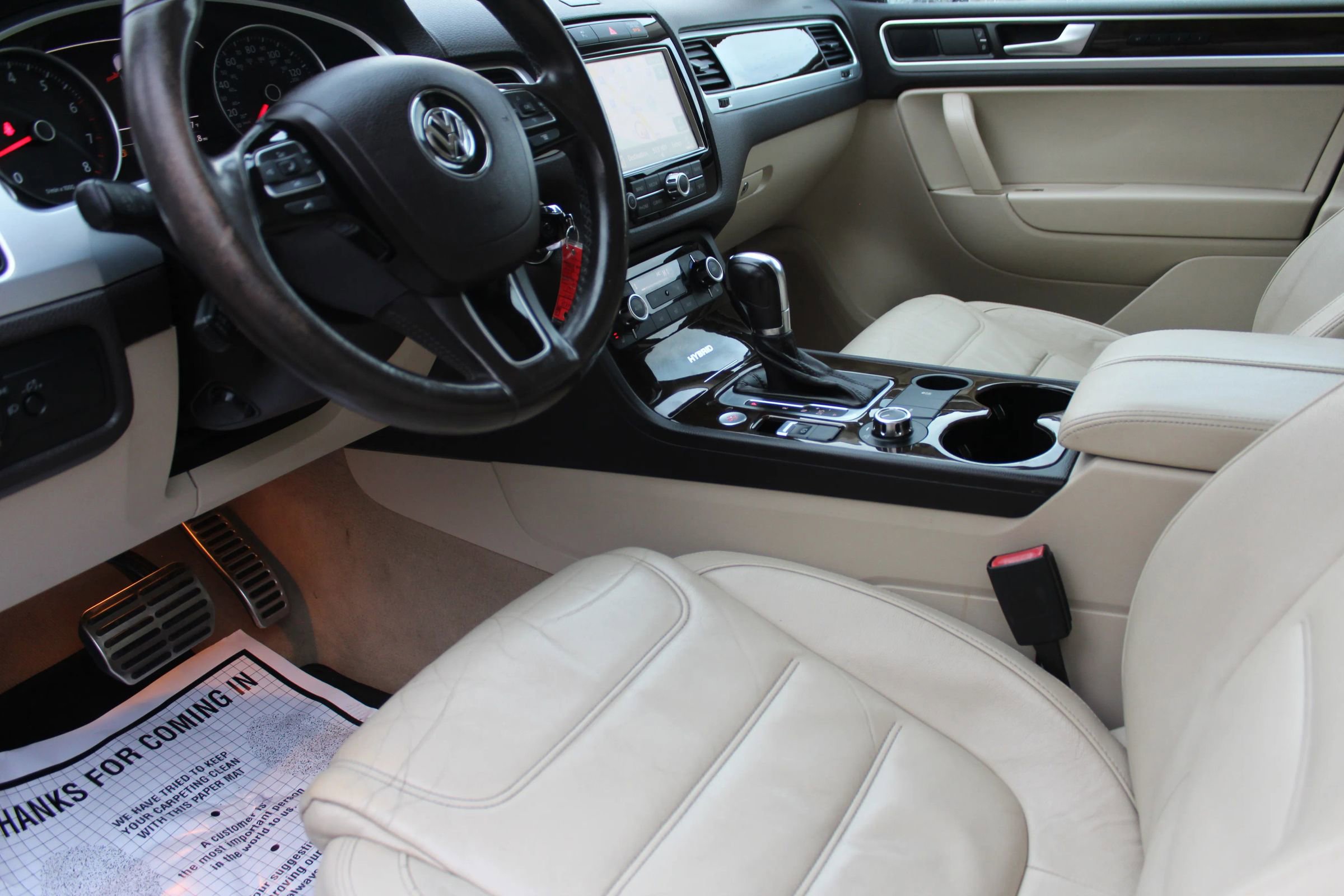 Used 2014 Volkswagen Touareg Hybrid image 11