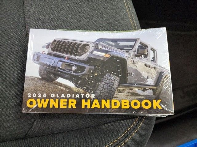 New 2024 Jeep Gladiator Willys image 33