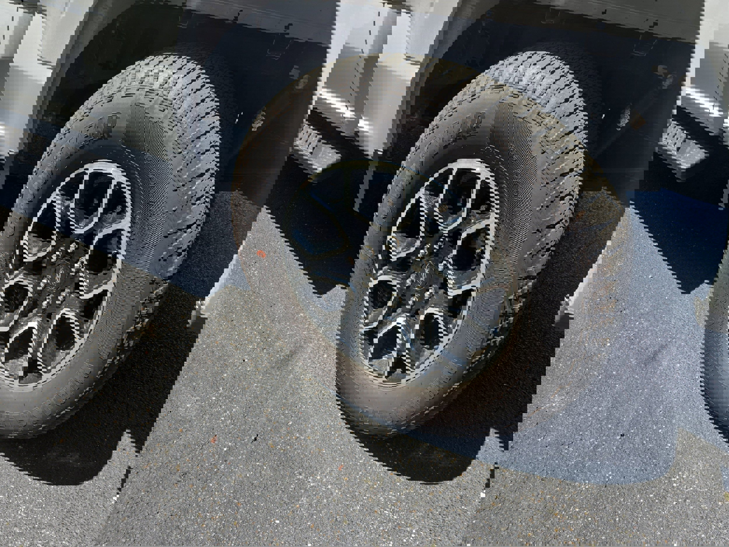 Used 2023 Ford F150 XLT w/ Equipment Group 302A High image 9