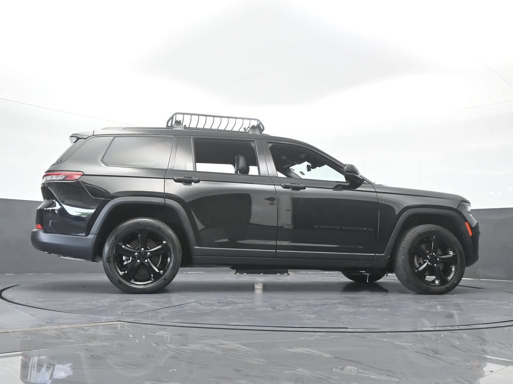 Used 2022 Jeep Grand Cherokee L Laredo RWD image 64