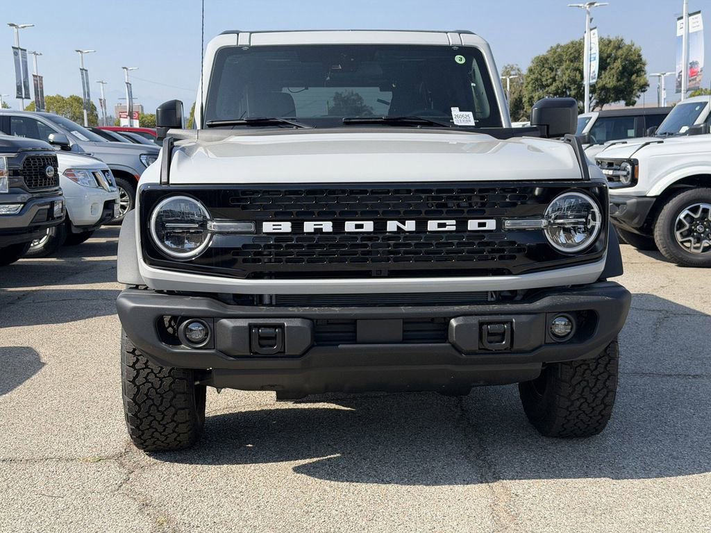 New 2026 Ford Bronco Outer Banks w/ Sasquatch Package AWD/4WD image 2