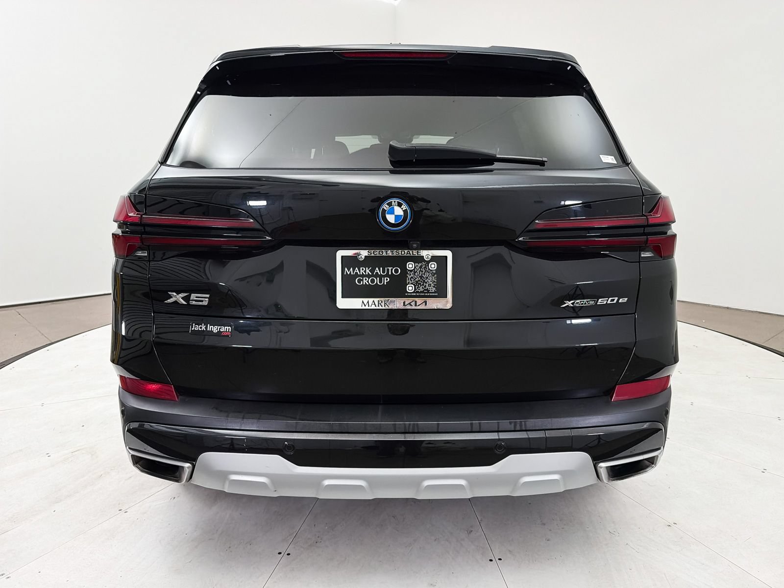Used 2024 BMW X5 xDrive50e AWD/4WD image 16