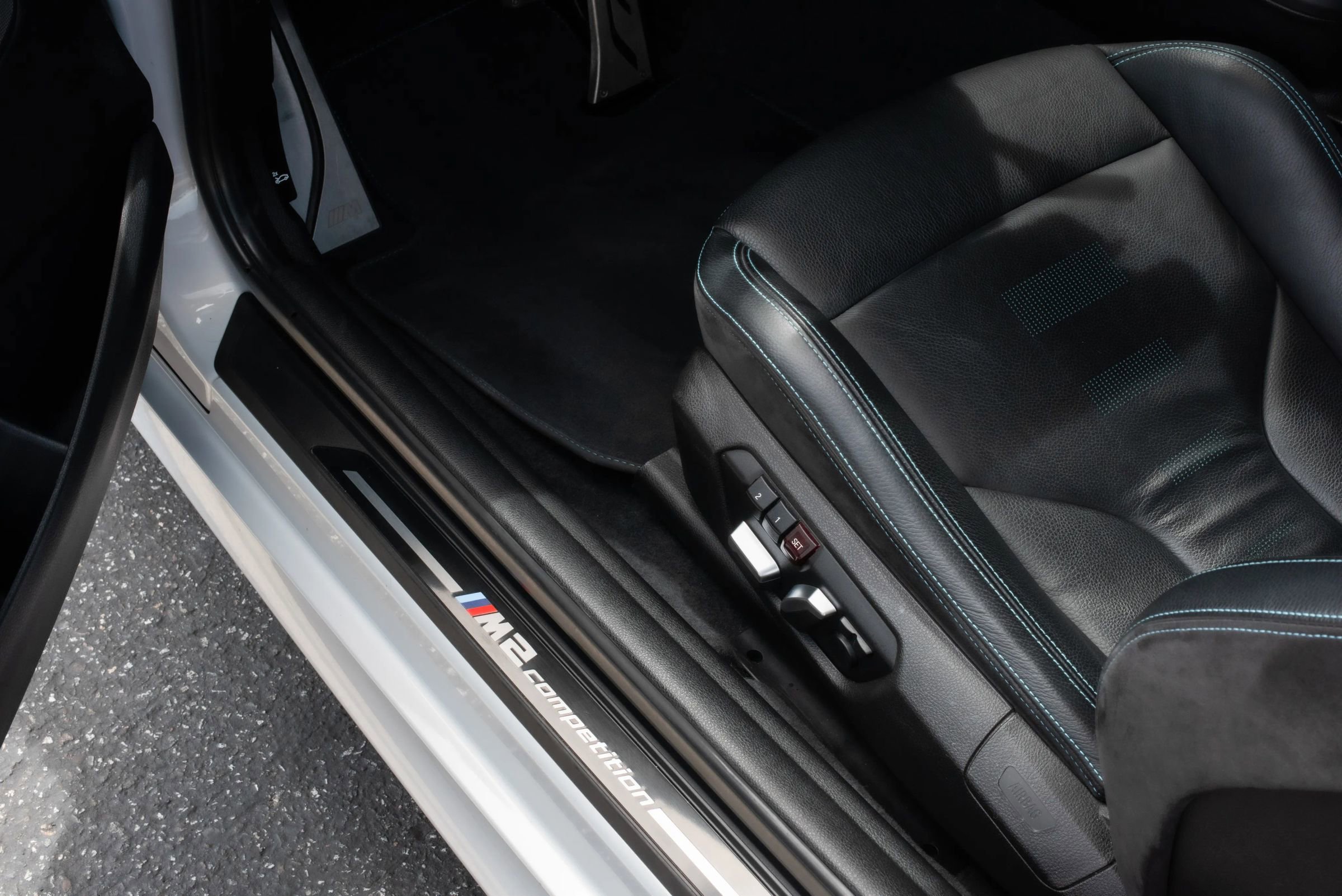 Used 2019 BMW M2 Competition w/ Executive Package RWD image 21