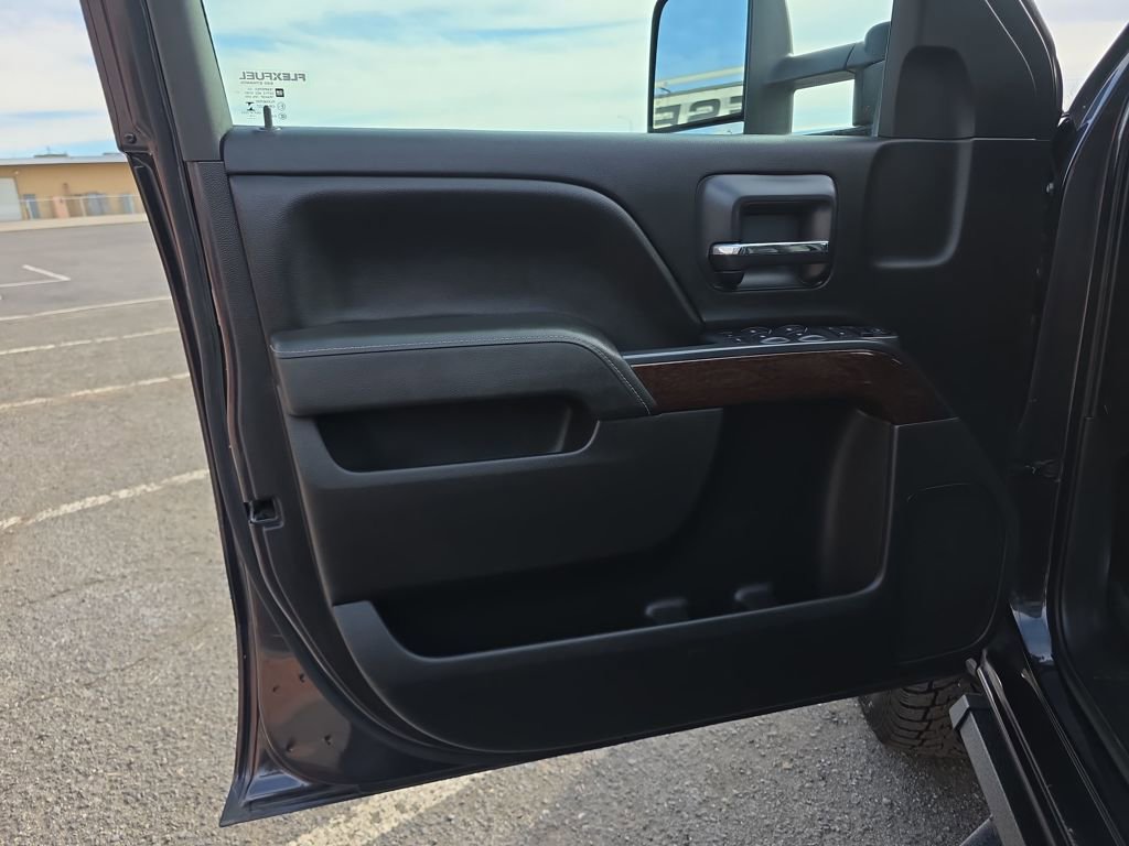 Used 2015 GMC Sierra 2500 SLE w/ SLE Preferred Package image 10