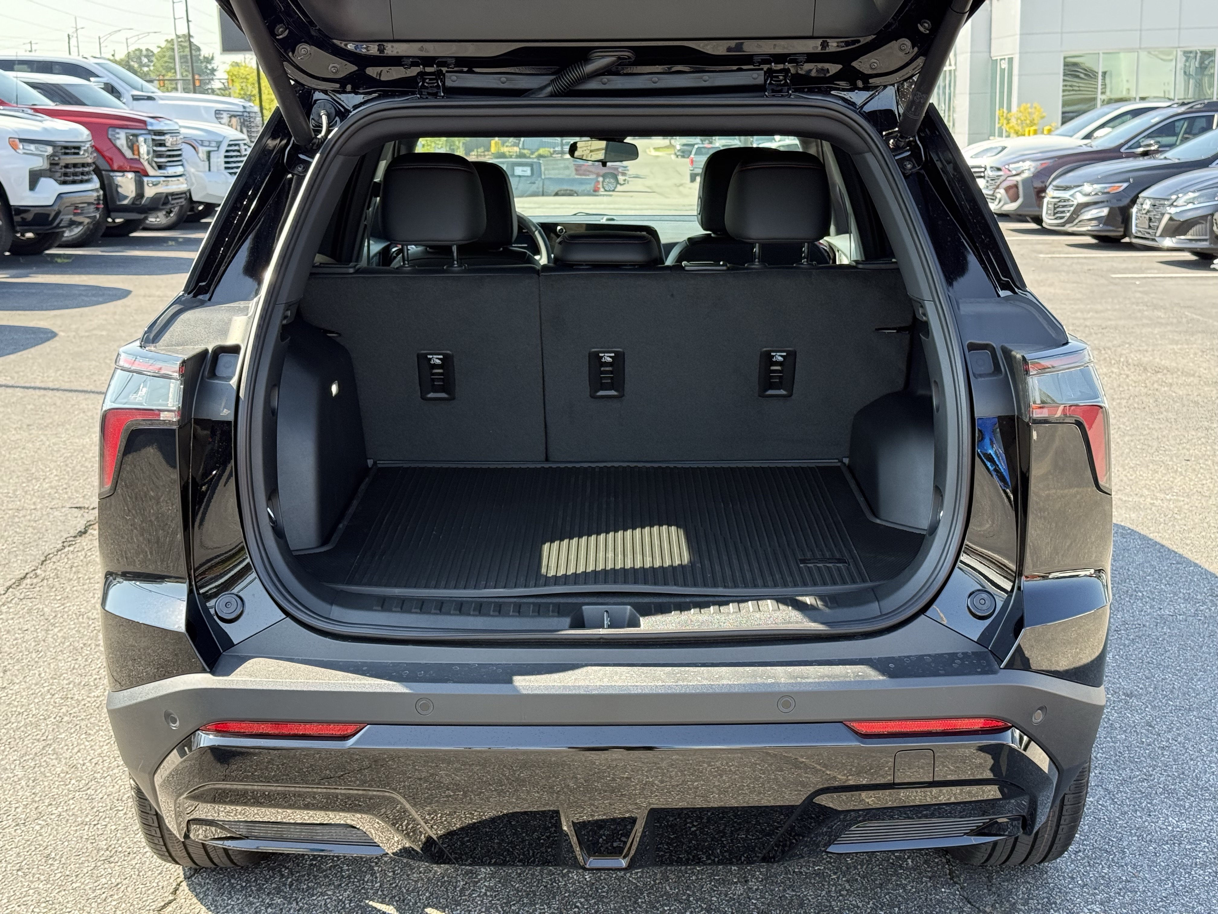 New 2027 Chevrolet Equinox RS FWD image 34