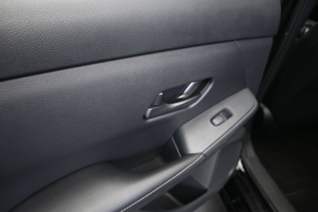 Used 2025 Nissan Sentra S FWD image 15