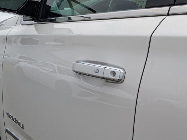 Used 2018 GMC Yukon Denali w/ Denali Ultimate Package image 10