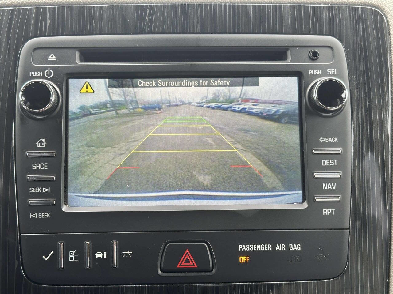 Used 2016 Chevrolet Traverse LT FWD image 33