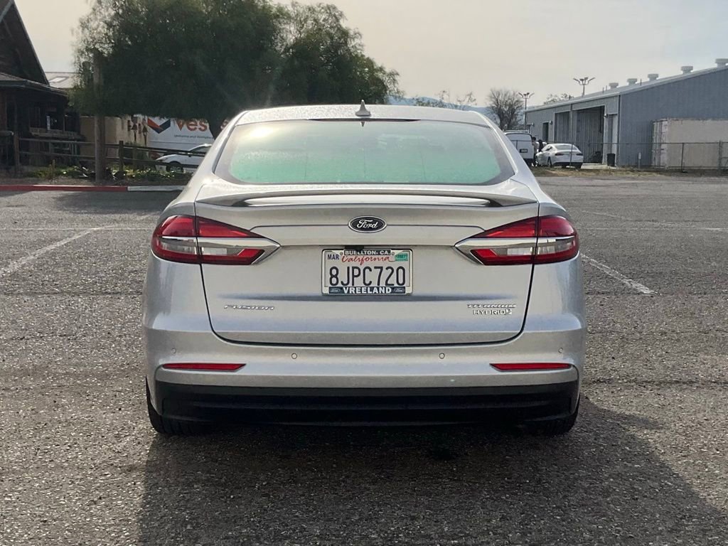 Used 2019 Ford Fusion Titanium image 5