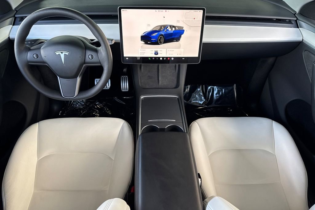 Used 2024 Tesla Model Y Performance image 12