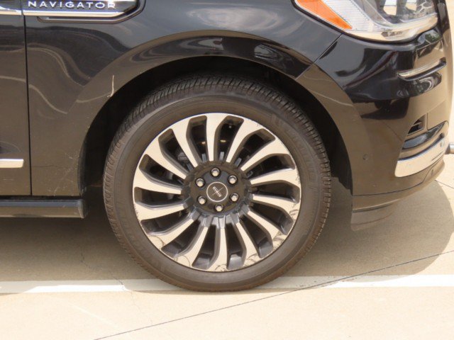 Used 2022 Lincoln Navigator Black Label AWD/4WD image 7