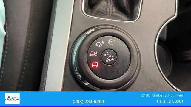 Used 2015 Ford Explorer XLT w/ Equipment Group 202B image 31