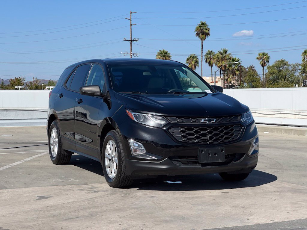 Used 2019 Chevrolet Equinox LS w/ LPO, Blackout Package FWD image 10