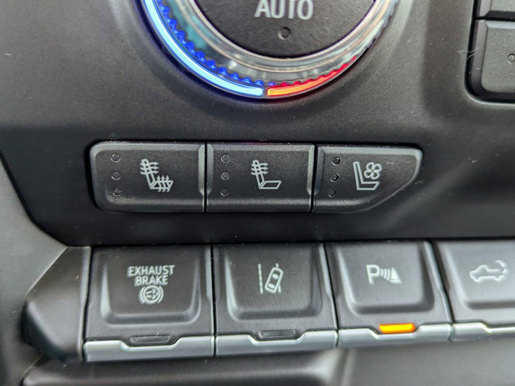 Used 2022 GMC Sierra 2500 Denali w/ Denali Ultimate Package AWD/4WD image 25