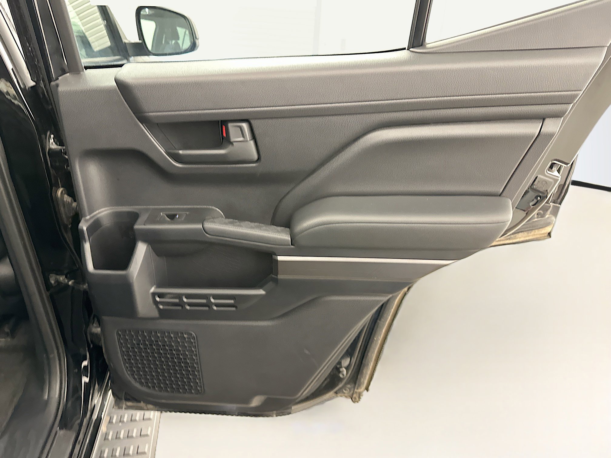 Used 2025 Toyota 4Runner SR5 image 30