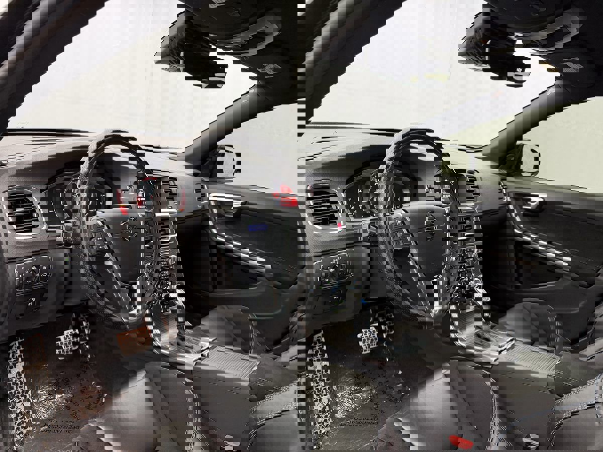 Used 2018 Volvo V60 T6 Polestar image 8