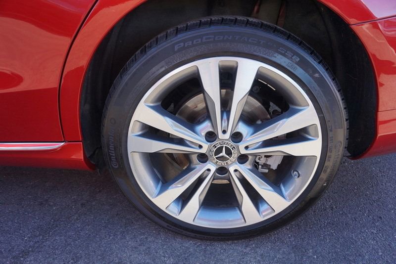 Used 2021 Mercedes-Benz C 300 4MATIC Sedan image 16