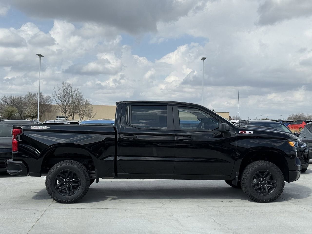 New 2026 Chevrolet Silverado 1500 Custom Trail Boss AWD/4WD image 3