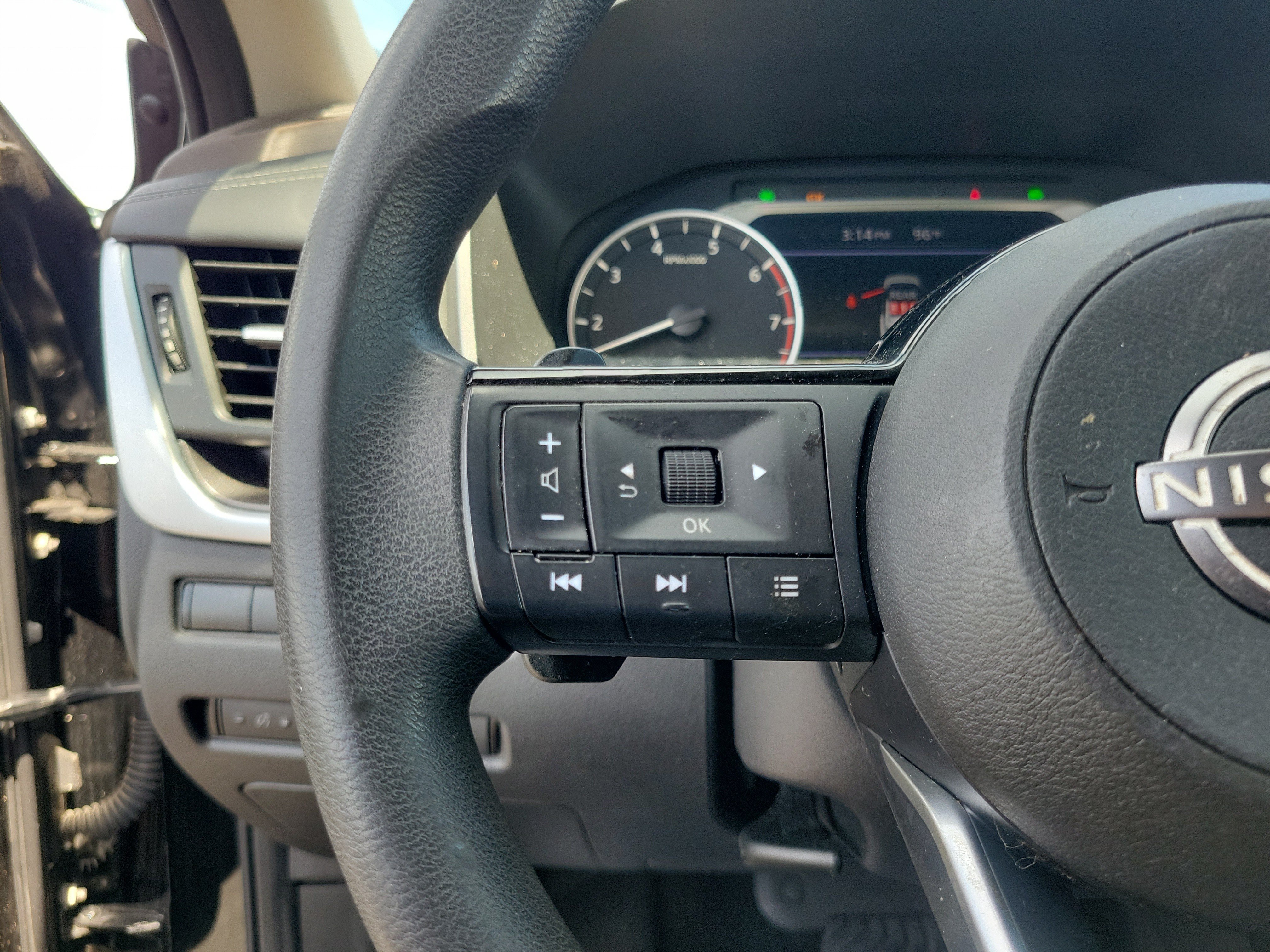 Certified 2023 Nissan Rogue SV AWD/4WD image 22