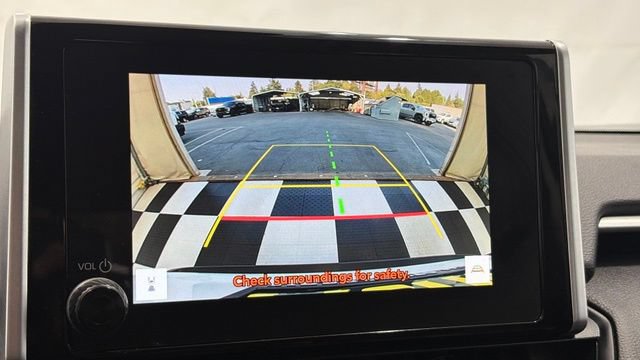 Used 2025 Toyota RAV4 XLE FWD image 35