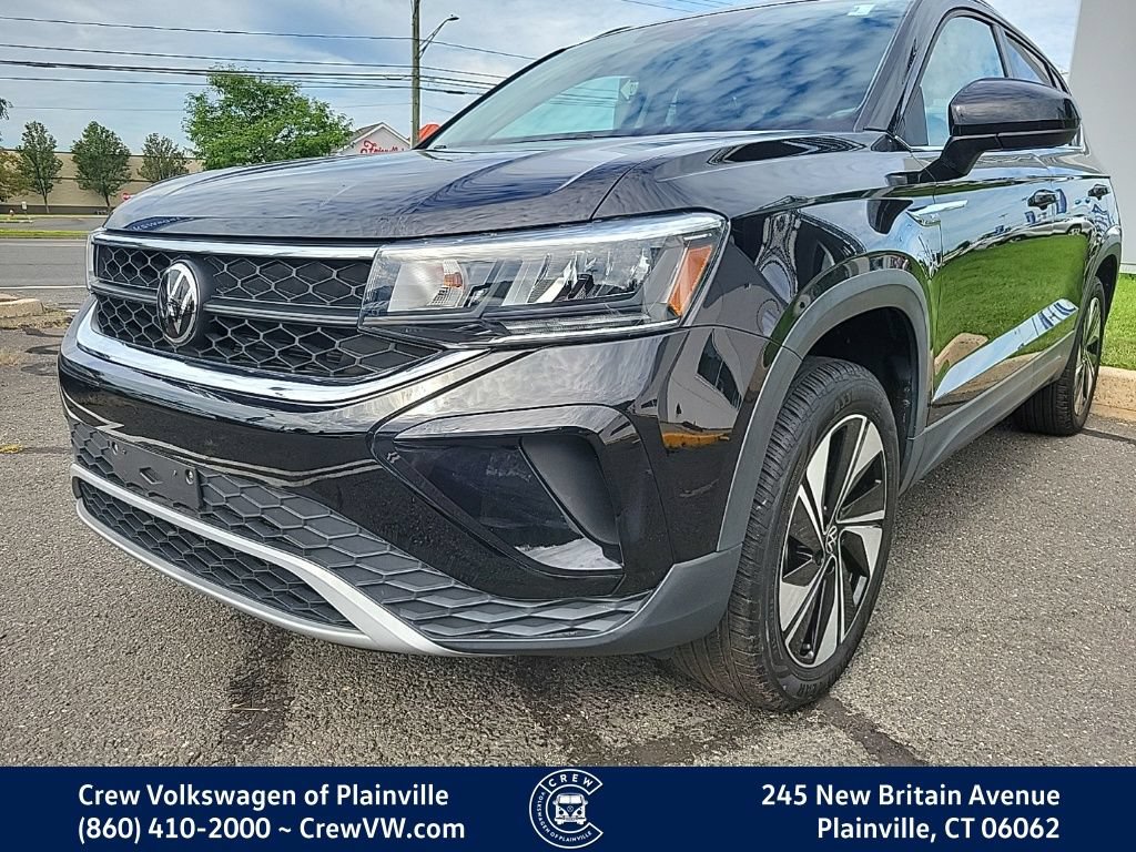 Certified 2023 Volkswagen Taos SE w/ Panoramic Sunroof Package AWD/4WD image 24