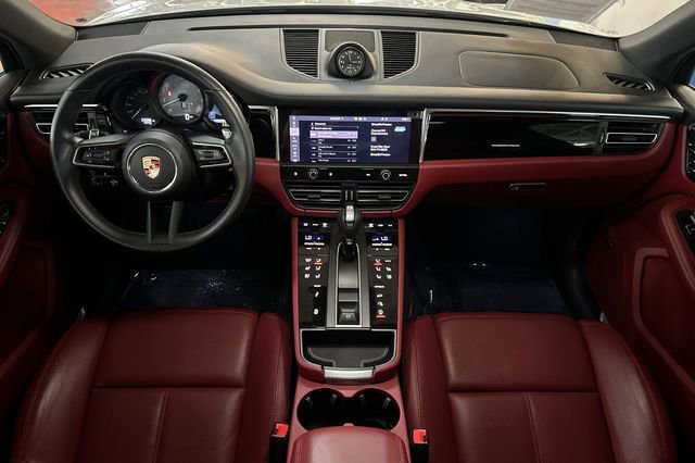 Used 2023 Porsche Macan S image 16