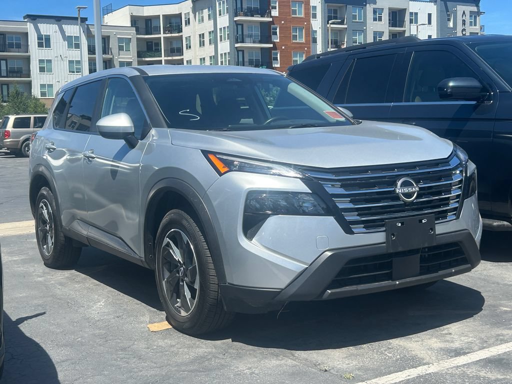 Used 2025 Nissan Rogue SV