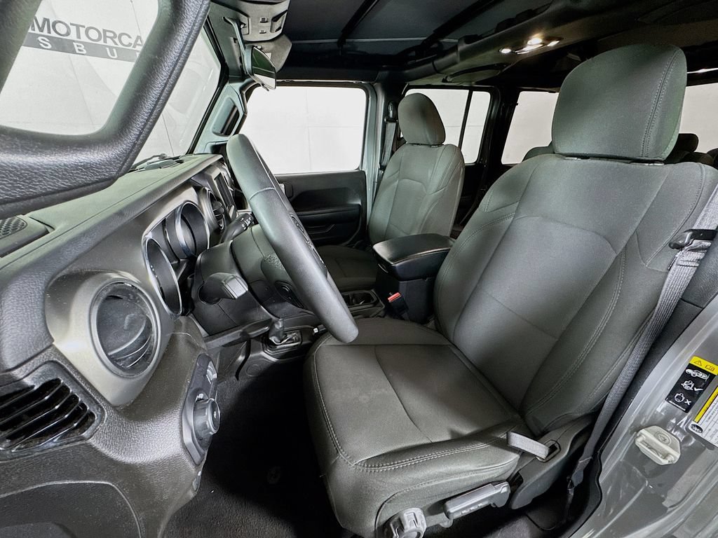 Used 2023 Jeep Wrangler Unlimited AWD/4WD image 19