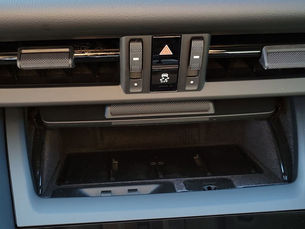 New 2026 Porsche Macan 4S Electric image 30