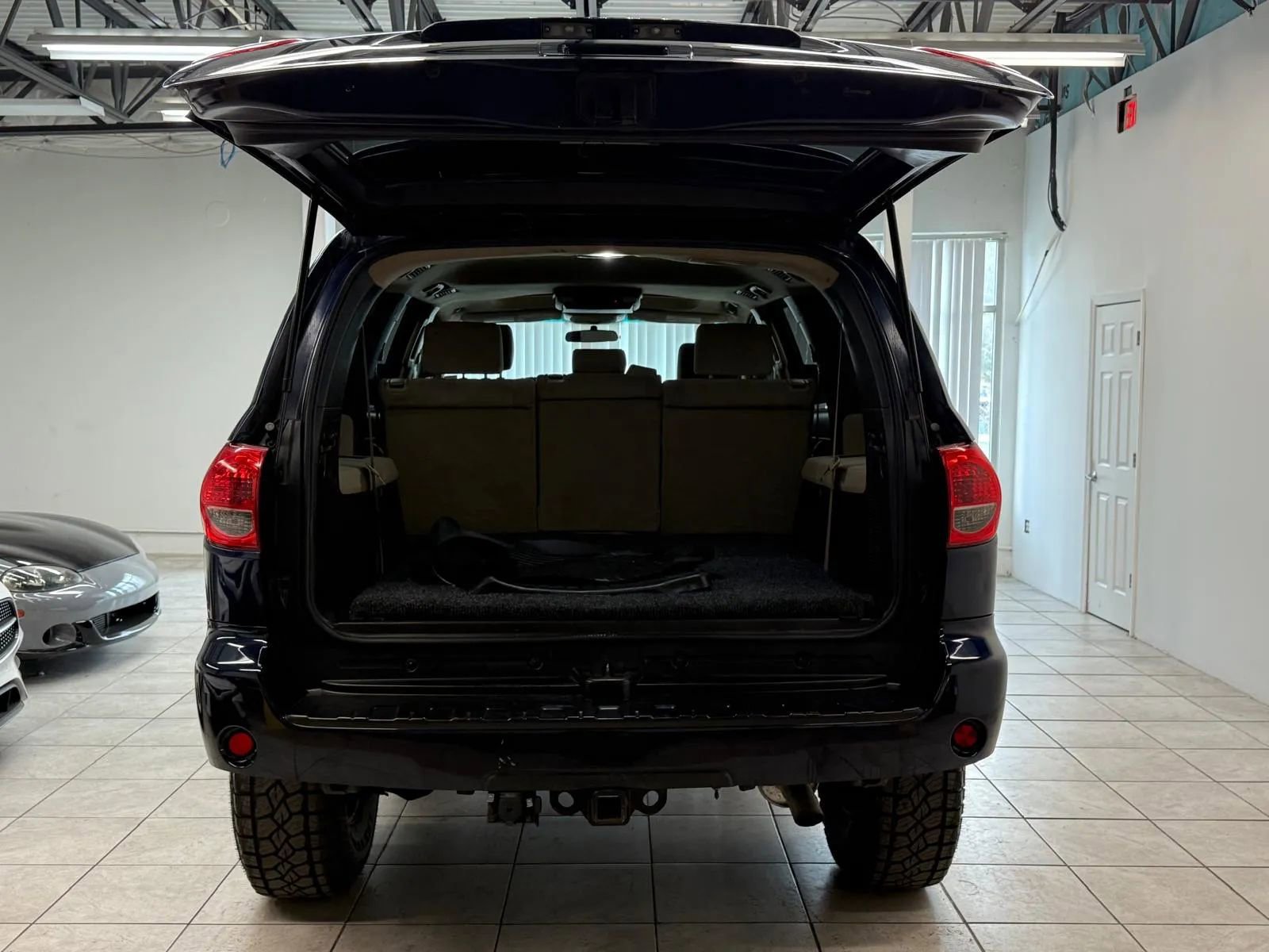 Used 2008 Toyota Sequoia SR5 image 20