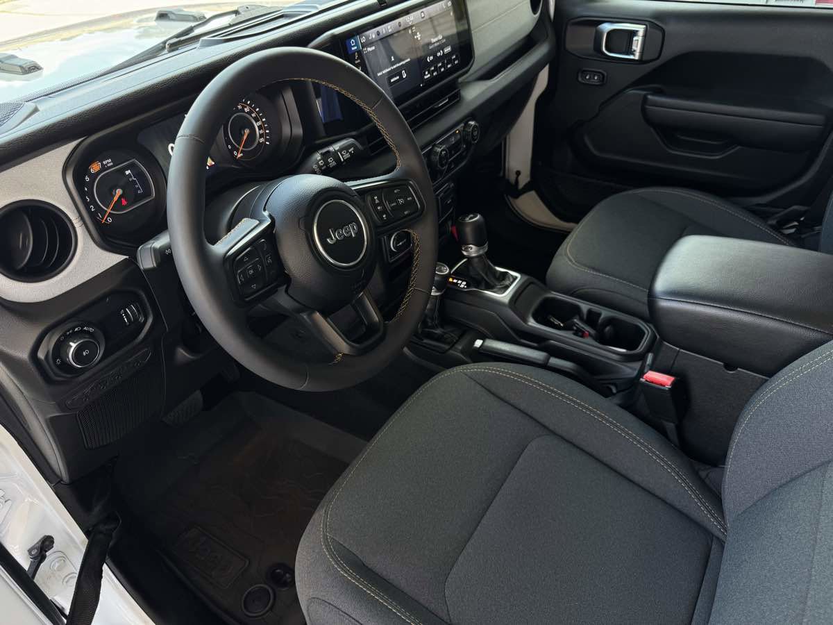 Used 2024 Jeep Wrangler Sport S AWD/4WD image 15