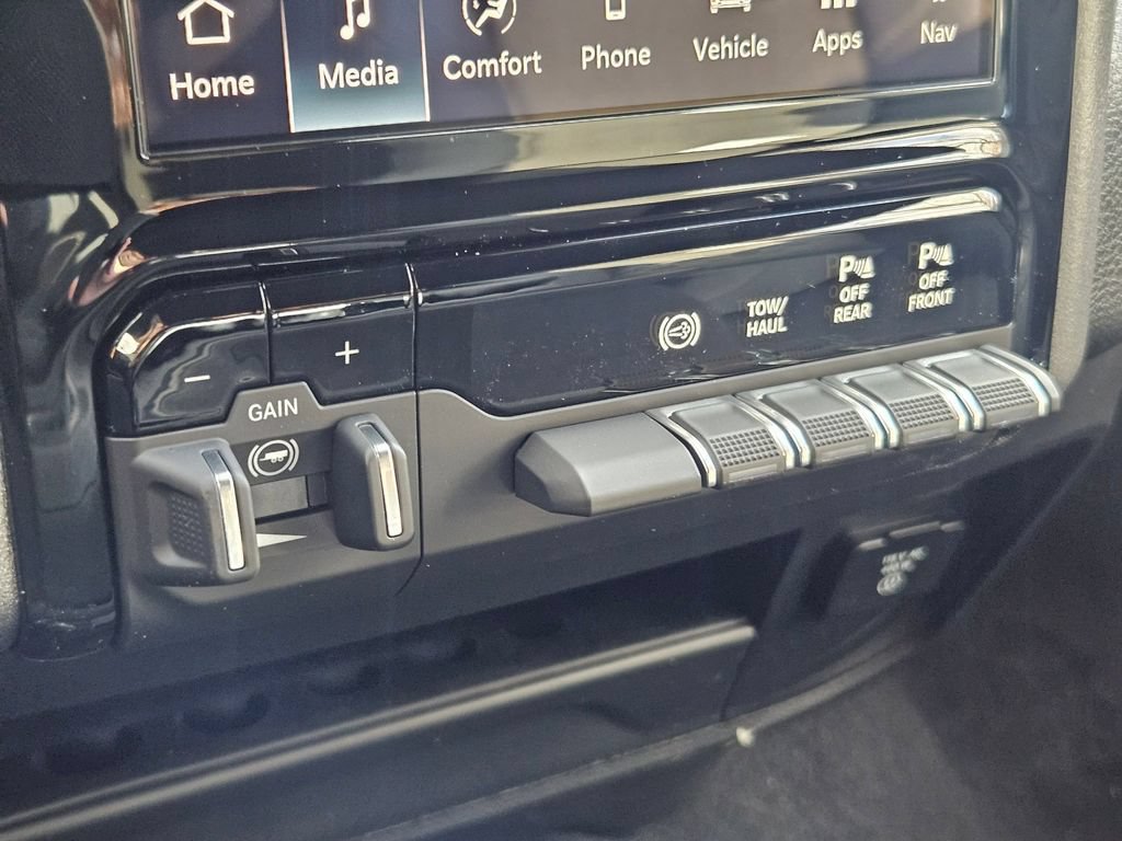 New 2026 RAM 3500 Tradesman AWD/4WD image 28