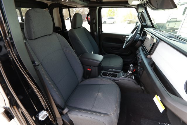 New 2026 Jeep Gladiator Sport image 25