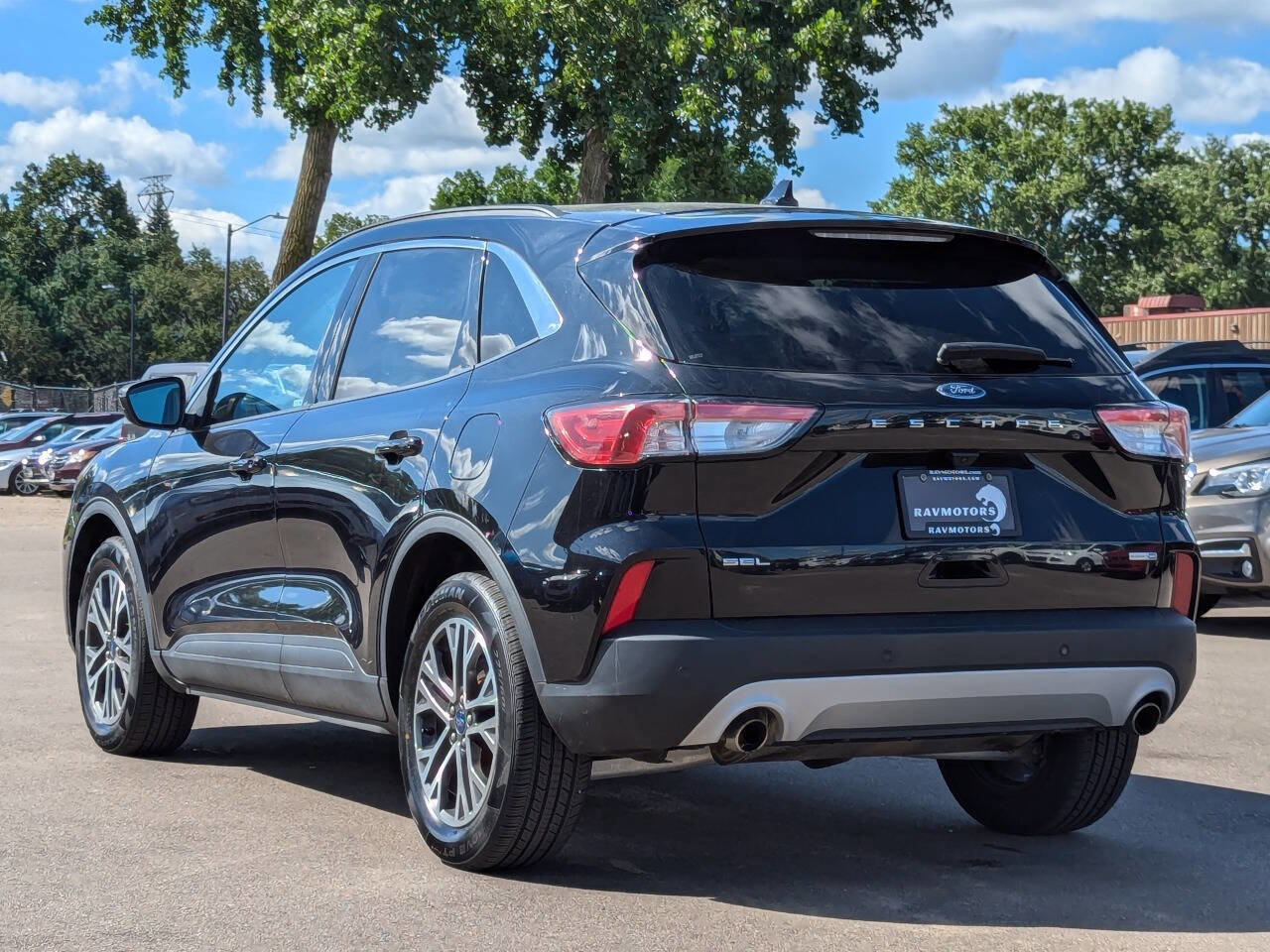 Used 2020 Ford Escape SEL image 11