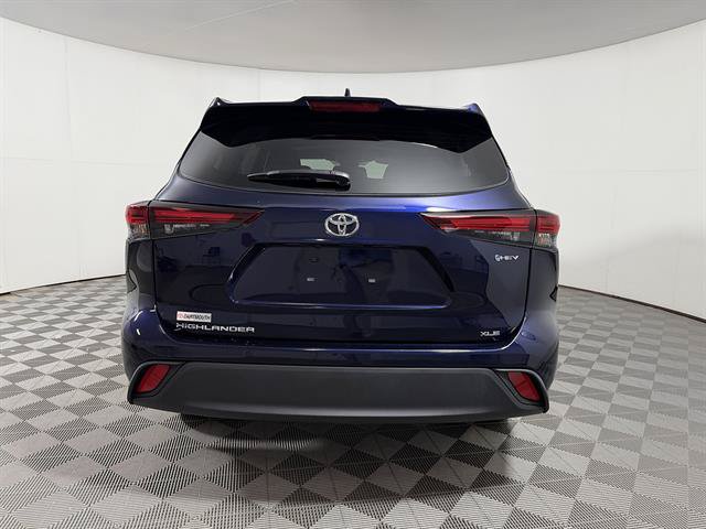 Certified 2026 Toyota Highlander XLE AWD/4WD image 6
